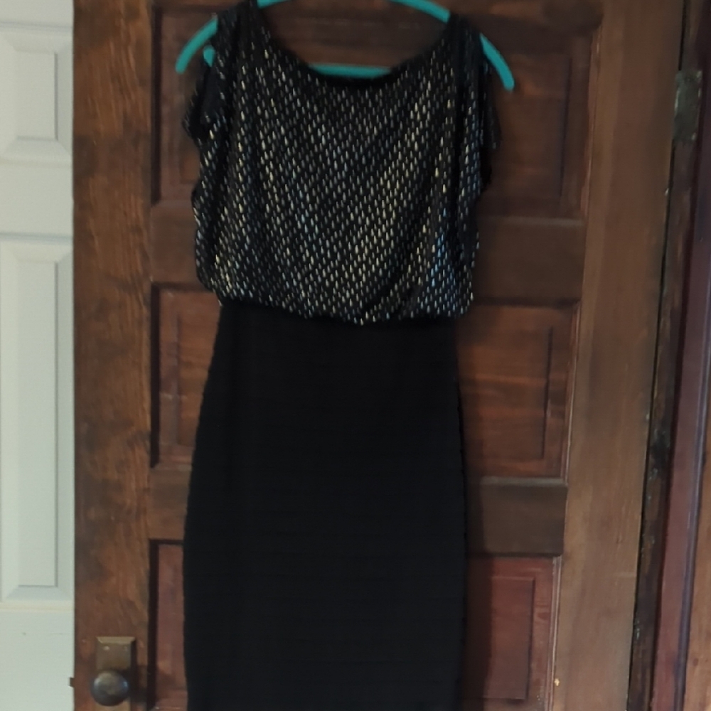 Black and Gold Sleeveless Dress